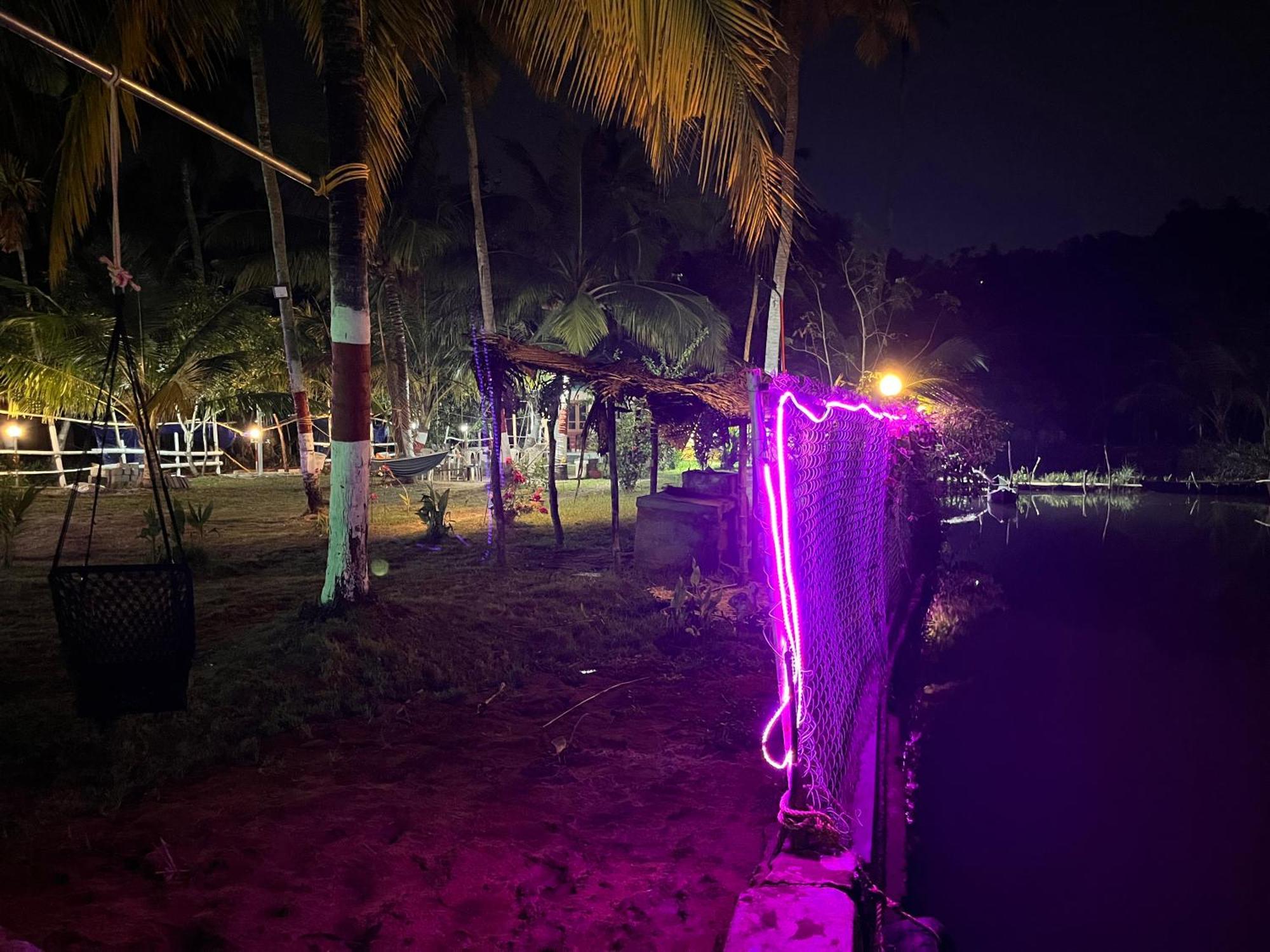 Lake Homes Varkala Bagian luar foto