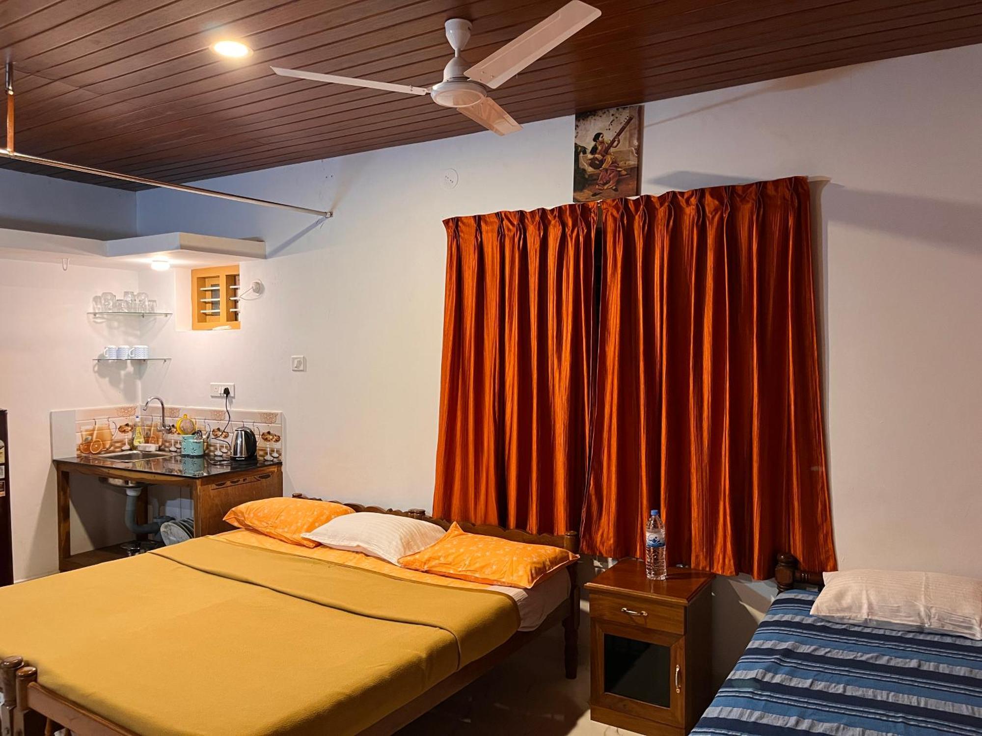 Lake Homes Varkala Bagian luar foto